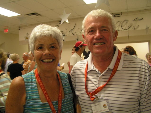 Mary Livingston Robb (Class of 1962) and her brother, John Livingston (Class of 1957)