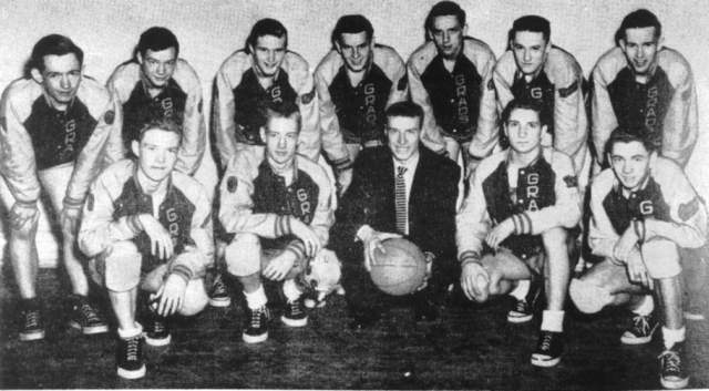 1954 Senior Boys Basketball<br>F: Scott Mackay, Bob Davis, Mr. Biddell, Don Deydey, Owen Telfer<br>B: Dale OShaughnessy, Wayne Ralph, Bob Henderson, Keith Doane, Ken Lang, Barry Robb, Dale Jackson